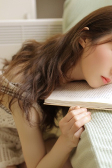 日产精品一二三区